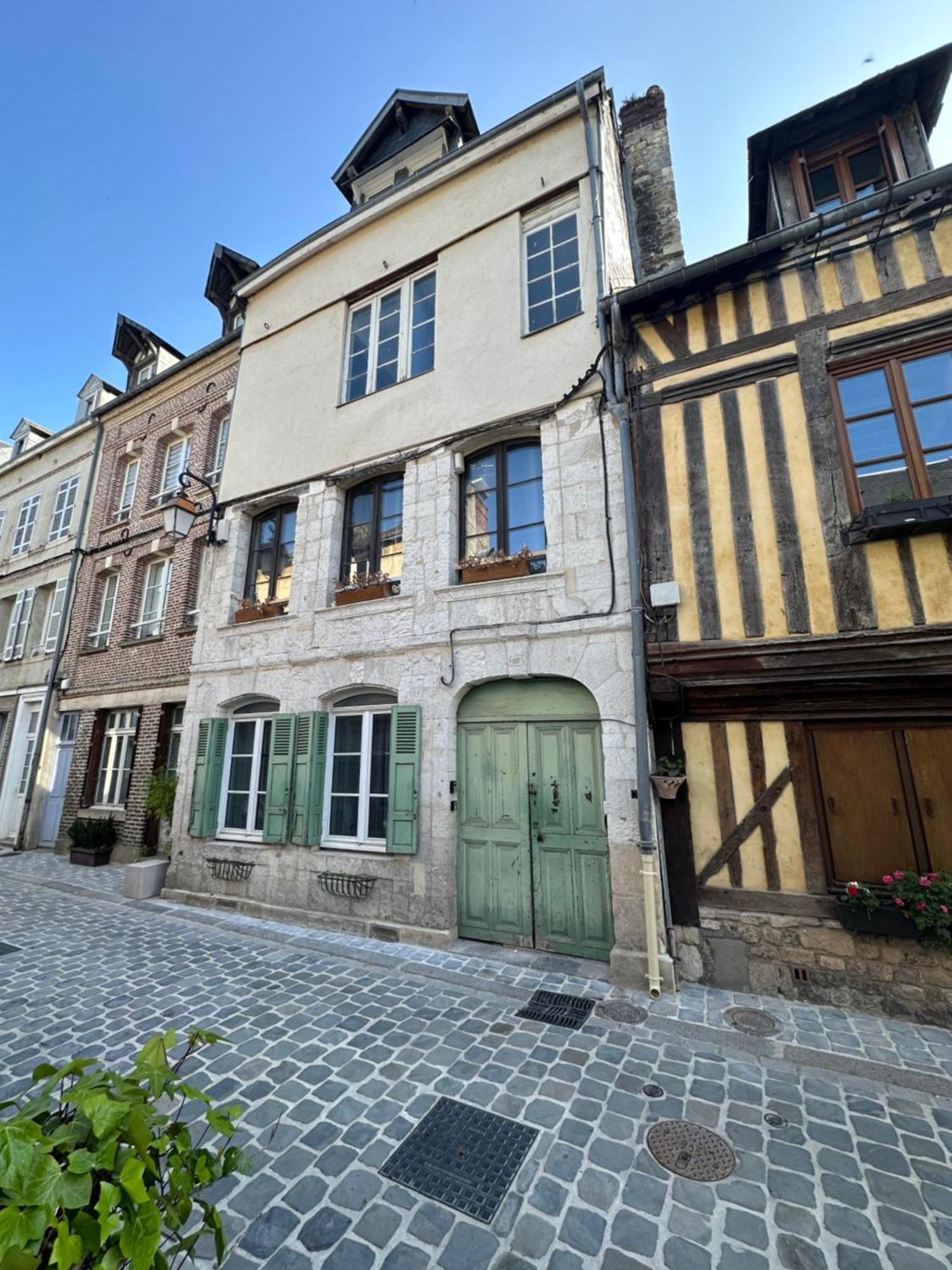 Nid D'Amour Sous Les Toits ! Honfleur Exterior foto